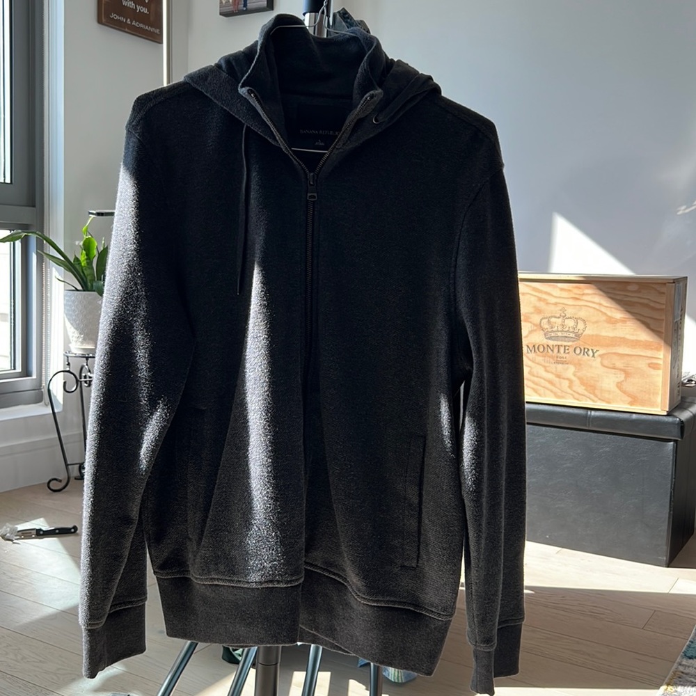 Banana Republic lightweight men’s sweater jacket with hood. Dark gray. Large.